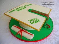 green graduation cake - 1.JPG